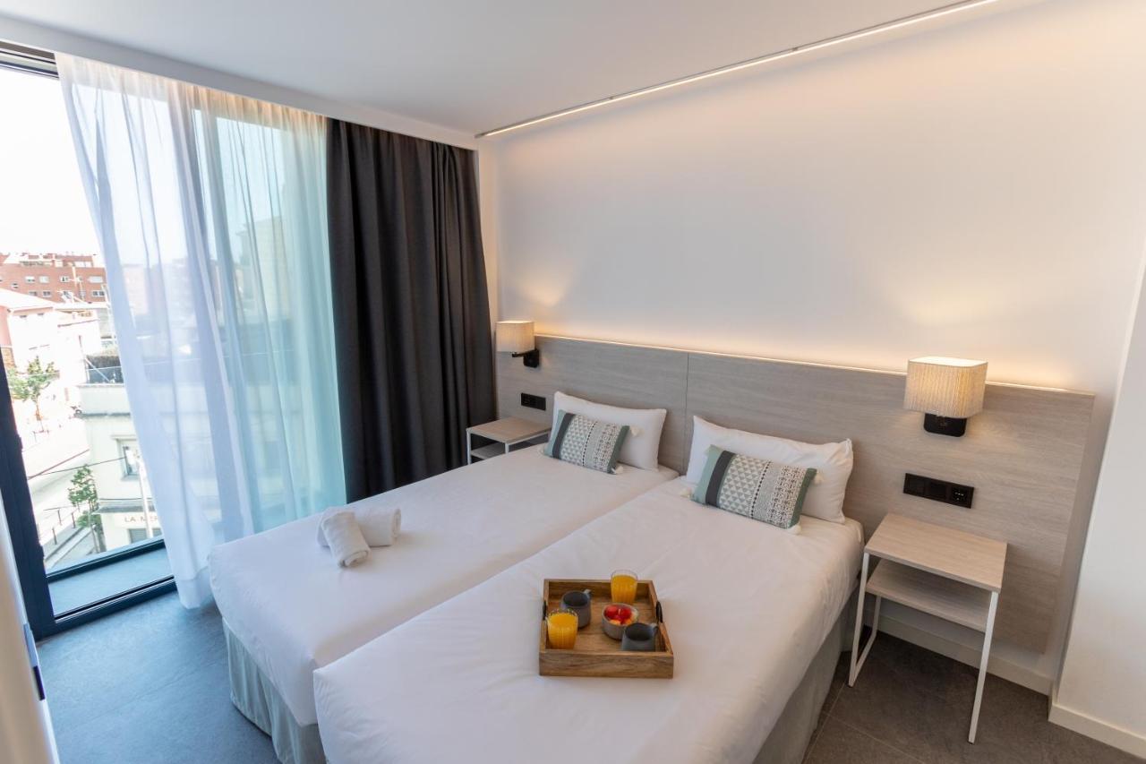 Art Apartments Castelldefels Eksteriør billede